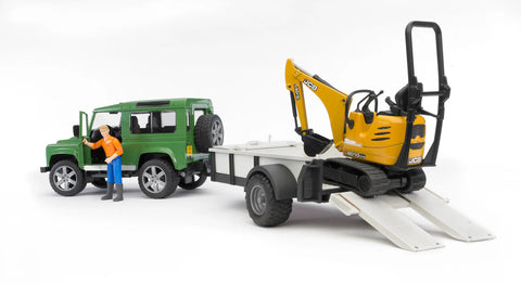 Land Rover w/ Trailer, Worker and JCB Excavator