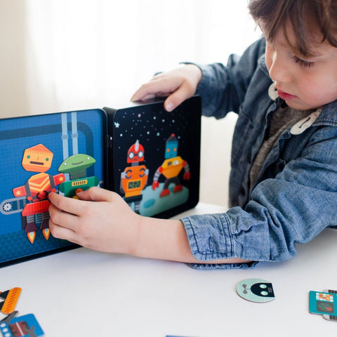 Robot Remix On-The-Go Magnetic Play Set