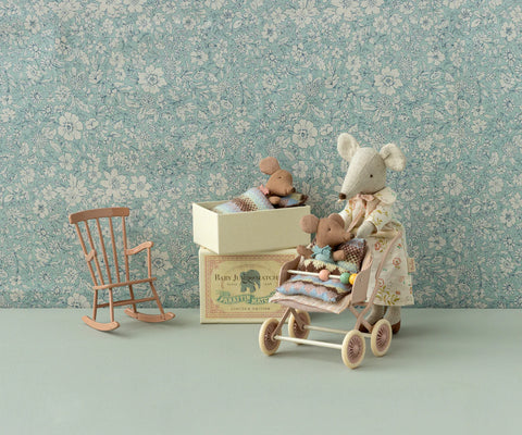 Rocking Chair Mouse, Dark Powder