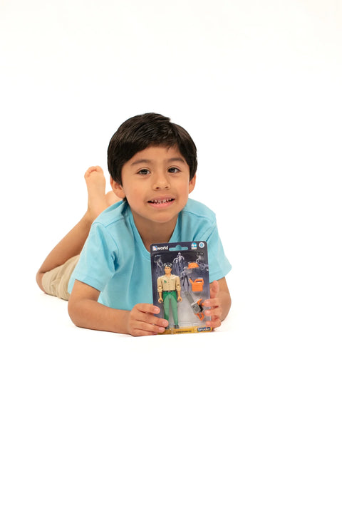 Logging Man w/ Accessories 60030