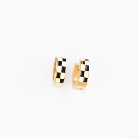 Checkered Huggie - 18k gold-plated