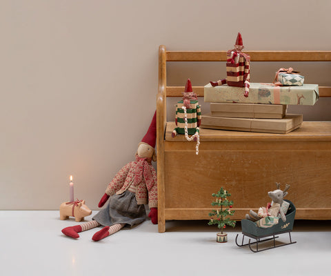 Pixy, Size 4 - Girl - Skirt and Cardigan