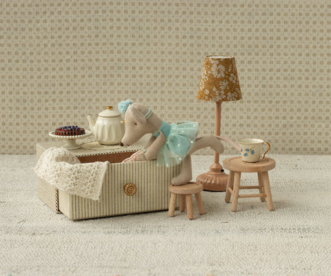 Dance Mouse in Daybed, Little Sister -BLUE