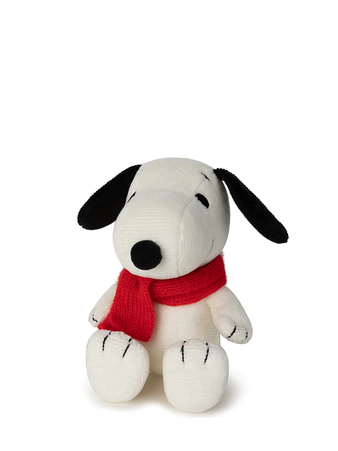 PEANUTS Snoopy Sitting with Scarf 7"