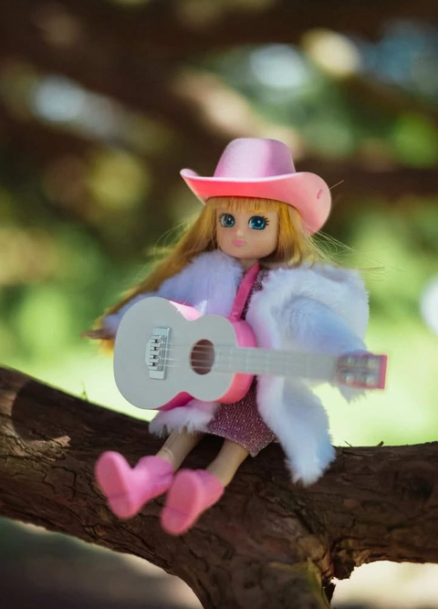 Country Girl, Lottie Doll