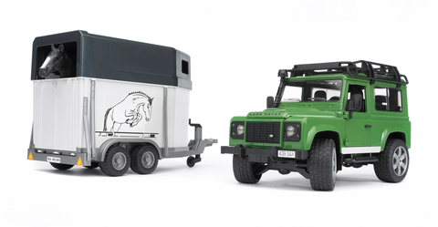 Land Rover Defender w/ Horse Trailer & Horse
