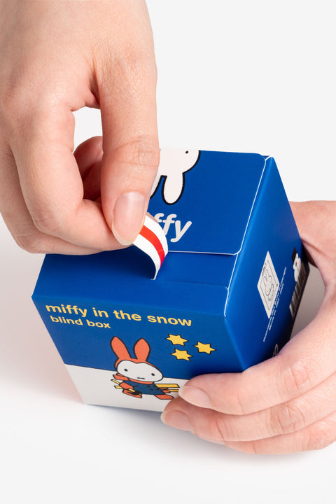 SMOKO MIFFY IN THE SNOW BLIND BOX FIGURE