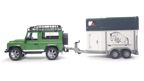 Land Rover Defender w/ Horse Trailer & Horse