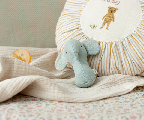 Lullaby friends, Elephant rattle