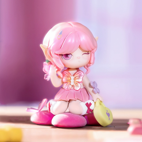 Suri's Colorful Girls Surprise Figure