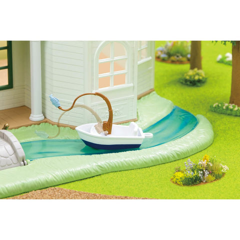 Red Roof Riverside Manor outdoor sink and tub with blue-green pool surface