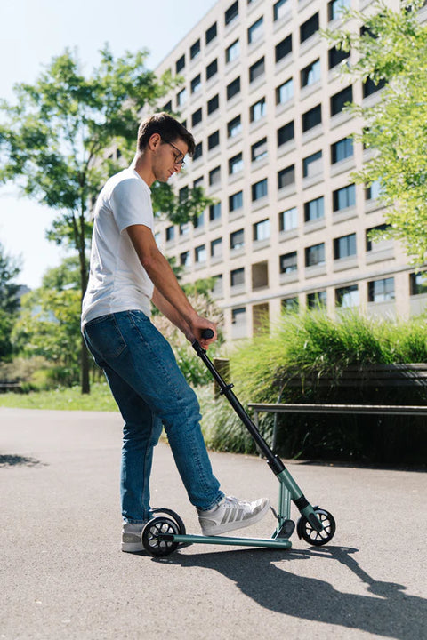 Micro Sprite Suspension Scooter - Pink