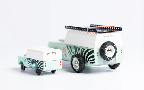 *This a mini version of the Americana Drifter Zebra. Miniature toy.