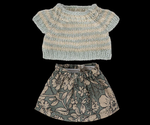 Knitted Sweater & Skirt, B.Sister